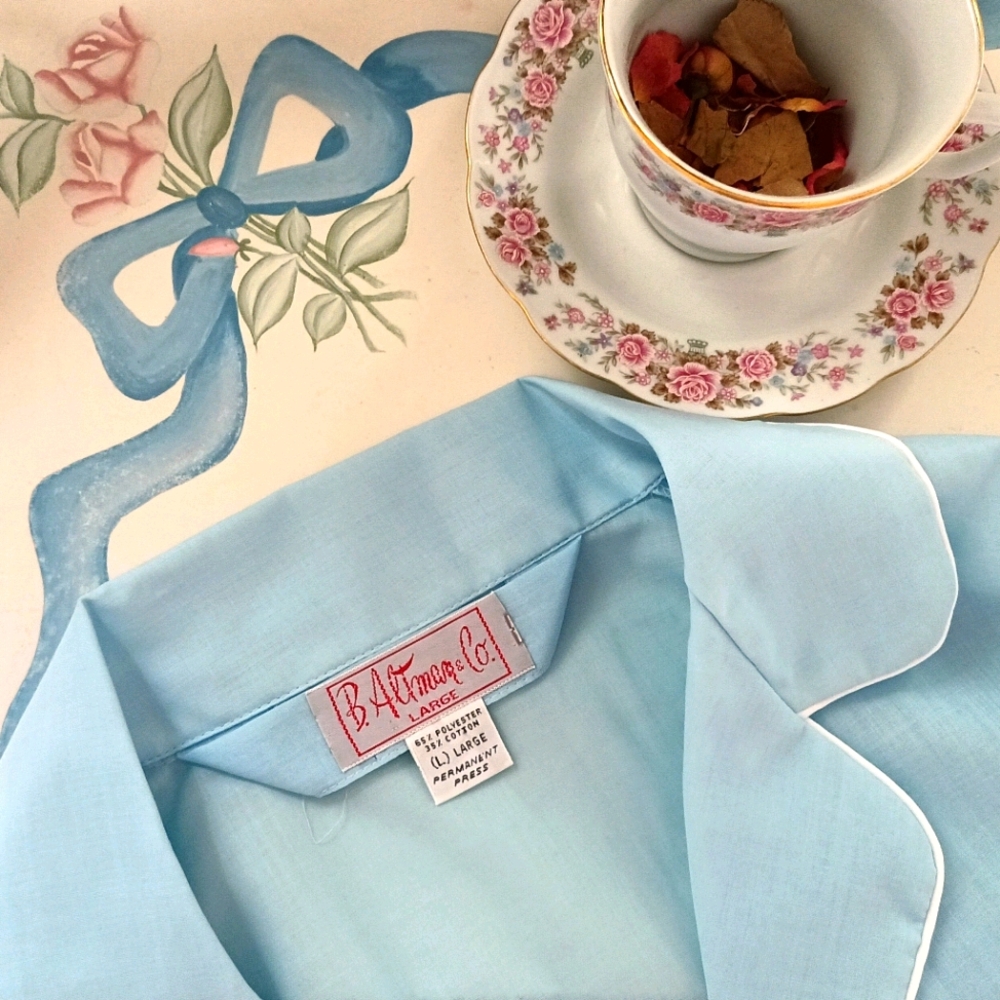 VTG "B. ALTMAN" UNWORN, BOYFRIEND ROBE